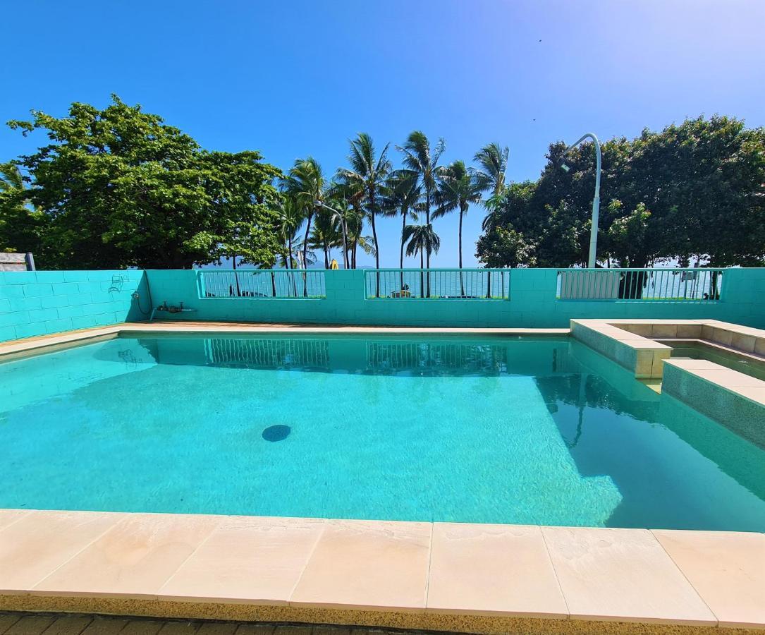 Emthree Seaside Apartments Townsville Exterior foto