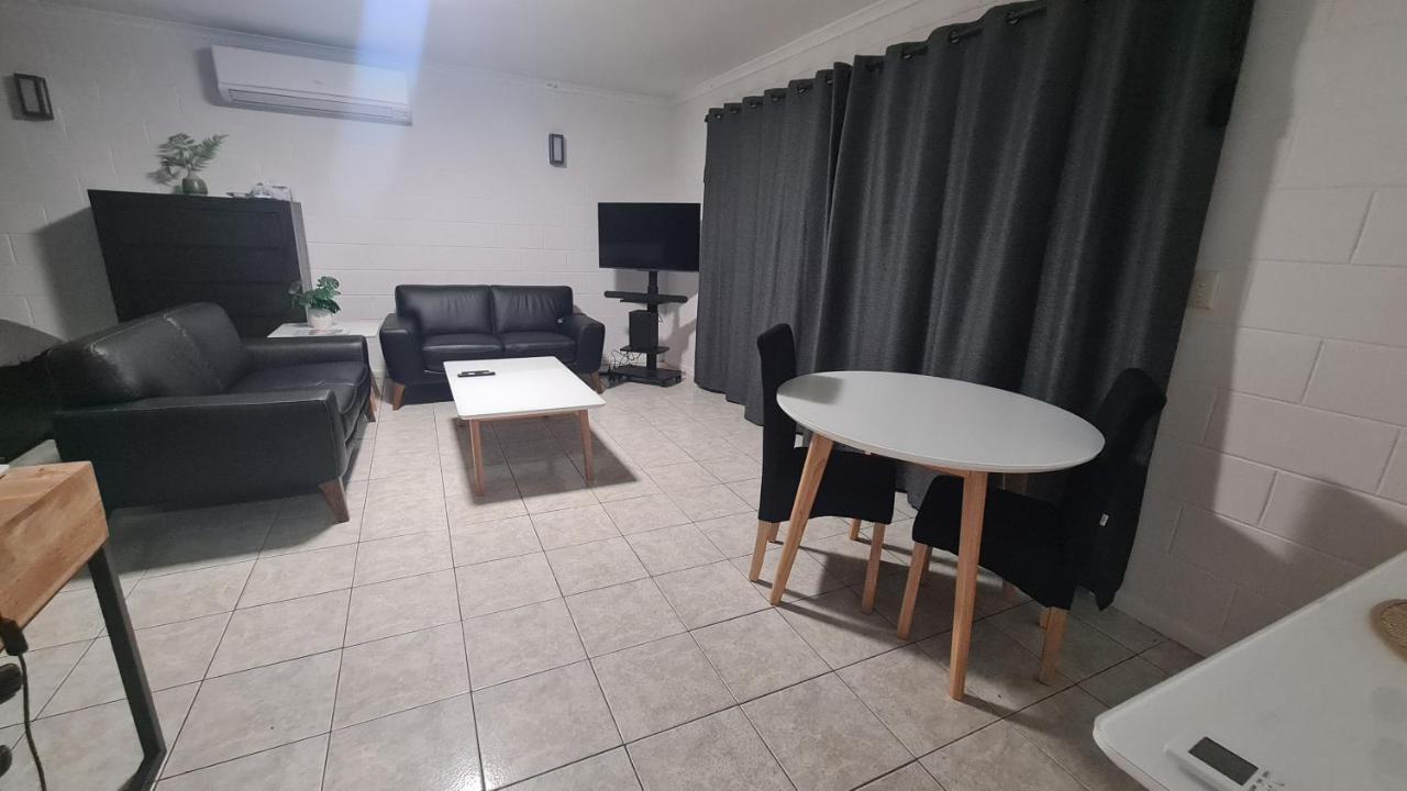 Emthree Seaside Apartments Townsville Exterior foto